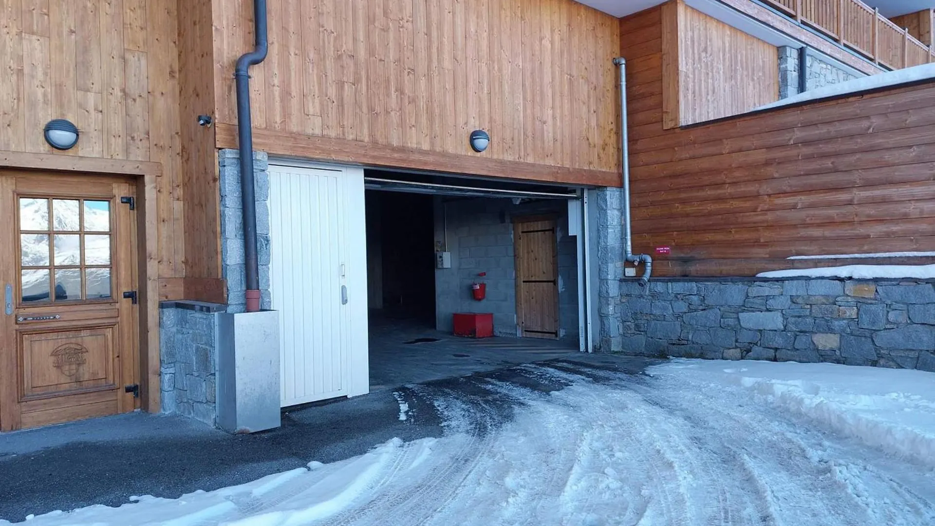 Apartment Arc 1800: Appart 4 Pieces, 85M², 6 Pers, Piscine, Parking, Wifi - Fr-1-411-948 Bourg-Saint-Maurice